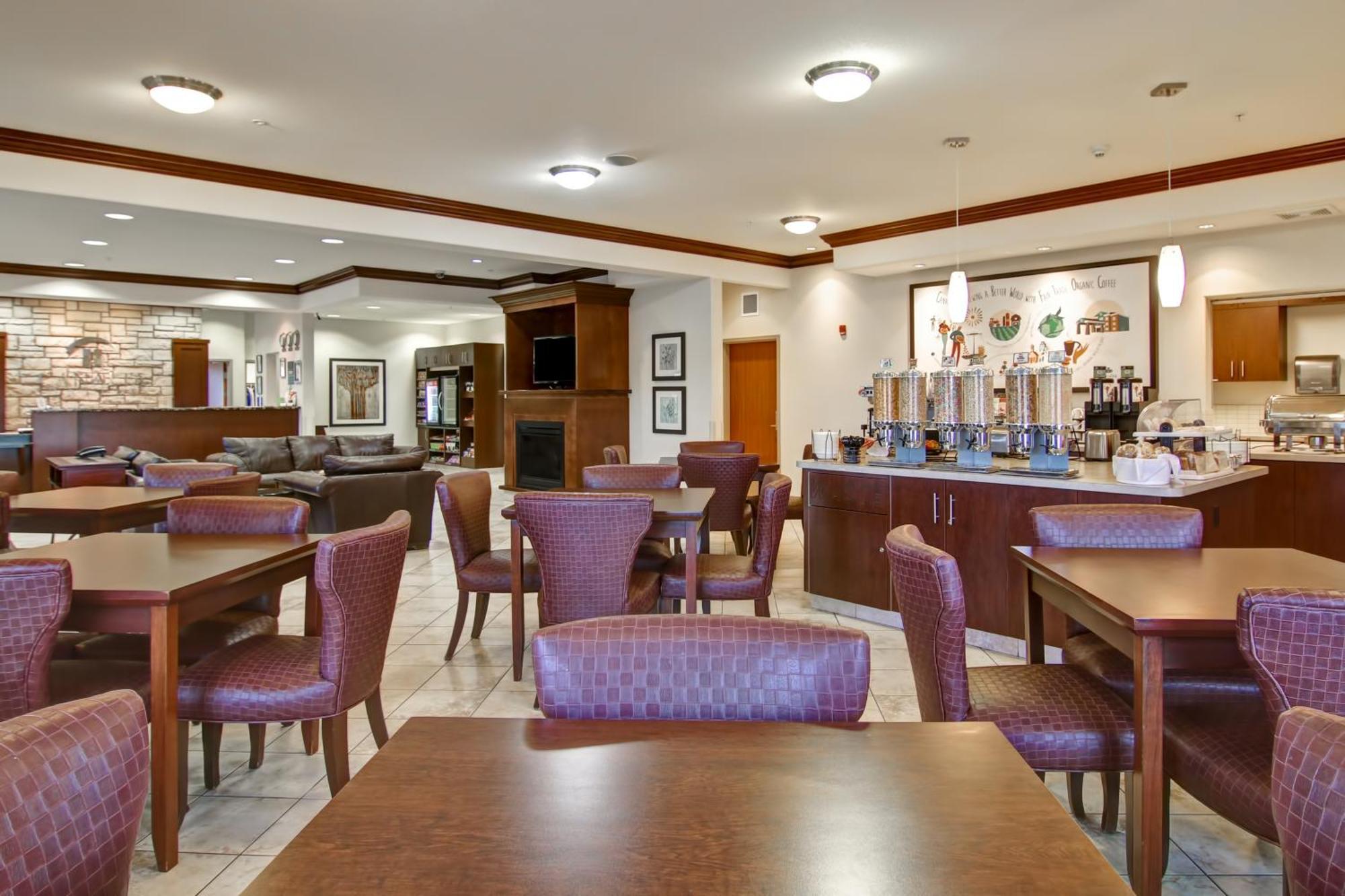 Canalta Hotel Melfort Exterior photo